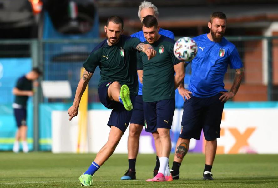 Italy national team Bonucci Belotti training euro 2020