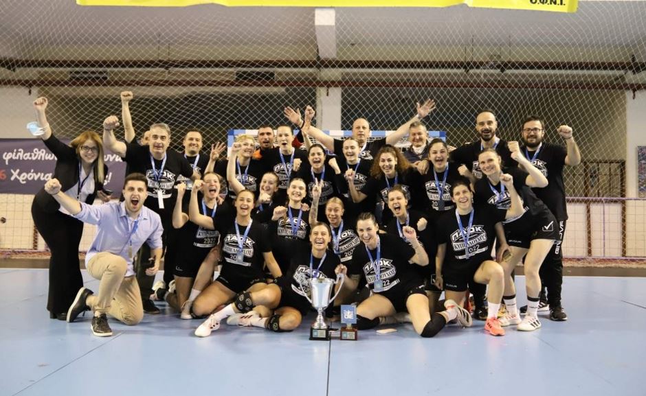 paok women handball cup winners 2022