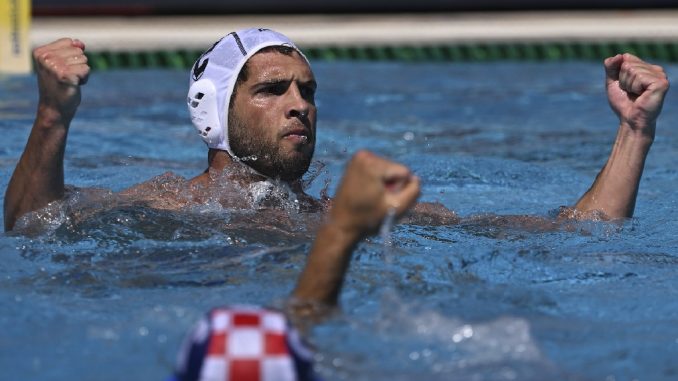 greece team bronze medal pagkosmio croatia water polo