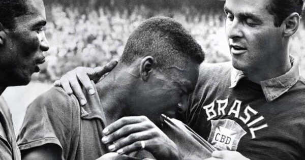 pele 1958 world cup winner cries