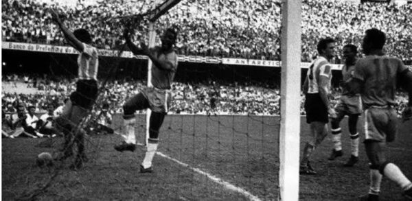 pele vs argentina first brazil goal 1957