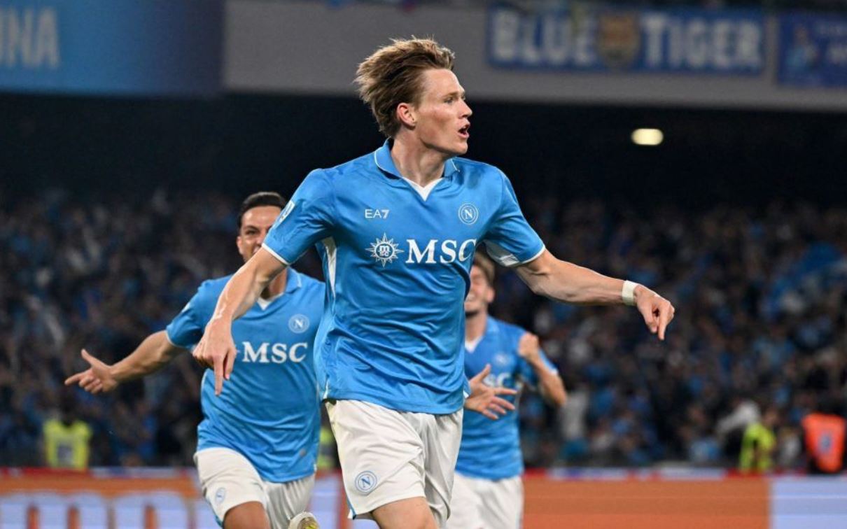 napoli mctominay cagliari serie a