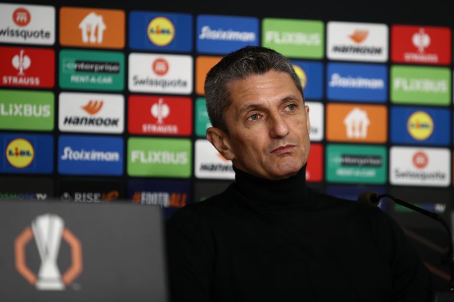 razvan lucescu paok young boys europa league
